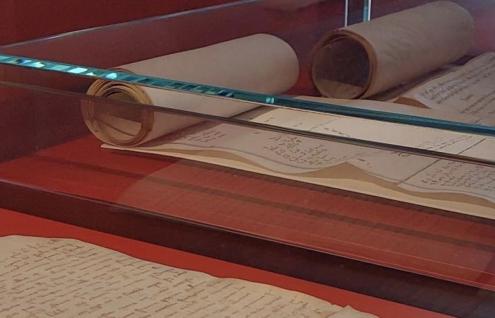 Zeer oude archiefstukken.